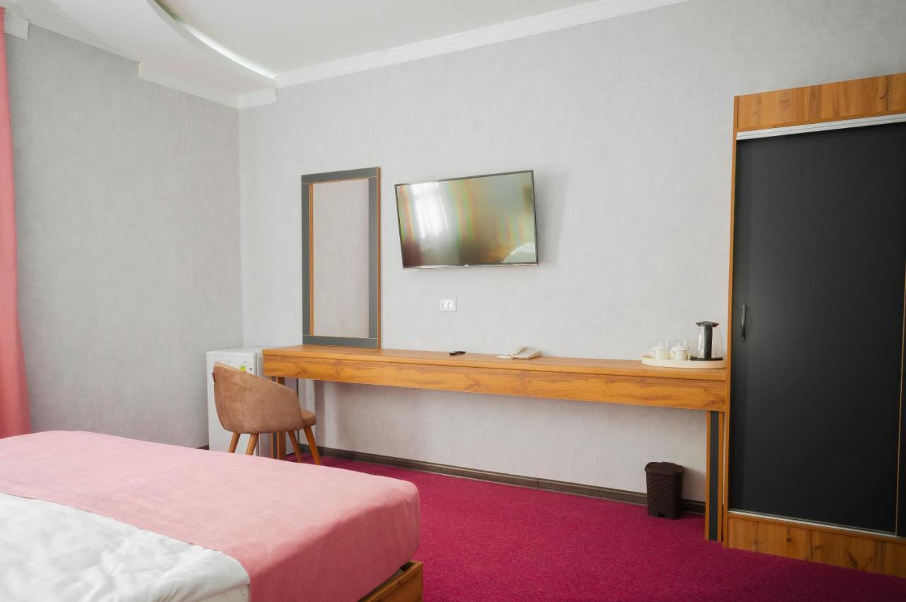 Rich Hotel Turkistan Ngoại thất bức ảnh